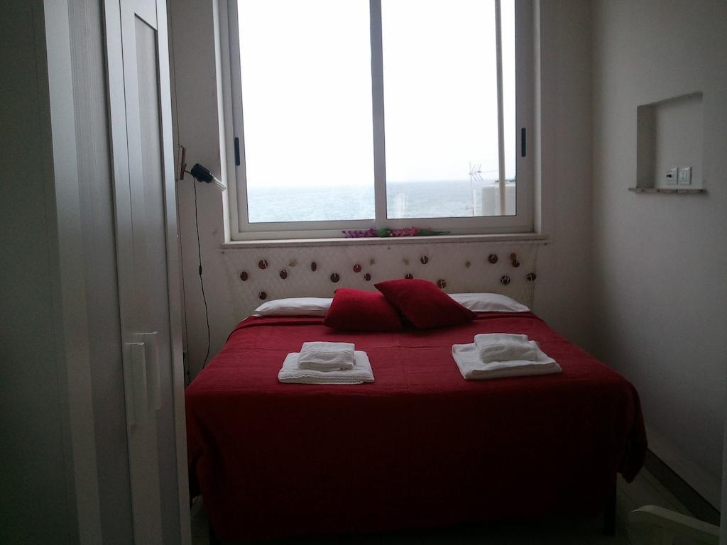 Apartamento Le Casuzze Di Trapani Vista Mare Habitación foto